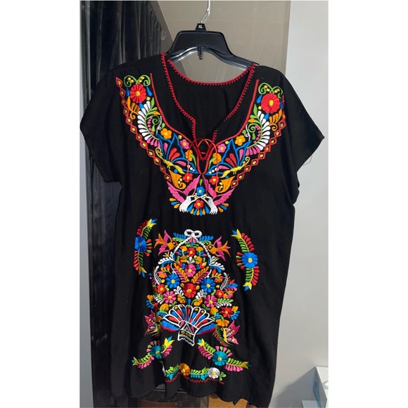 Traditional Mexican Dress - Picture 2 of 3